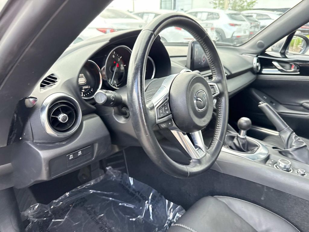 2023 Mazda MX-5 Miata RF Miata Grand Touring photo 12