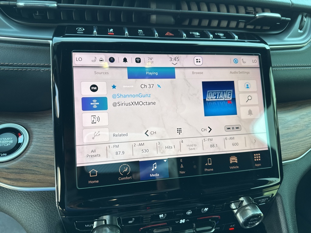 2023 Jeep Grand Cherokee Summit photo 23