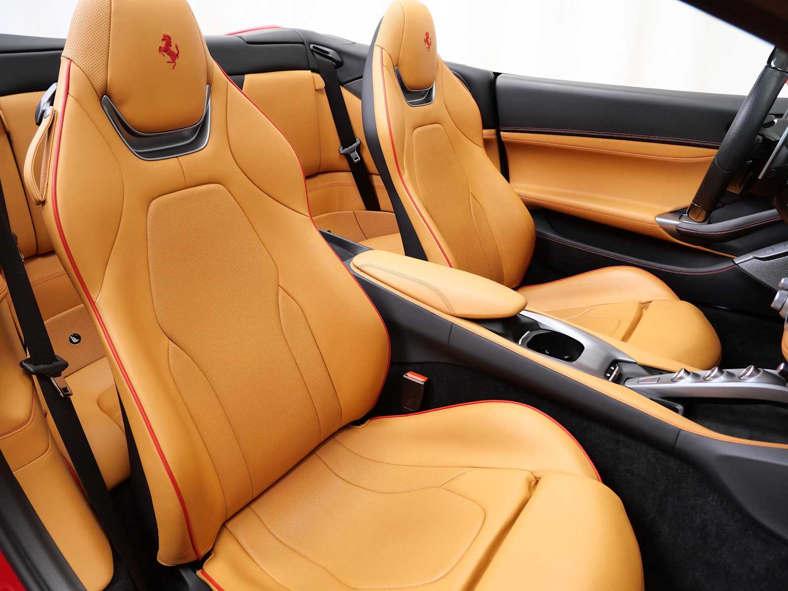 2020 Ferrari Portofino photo 14