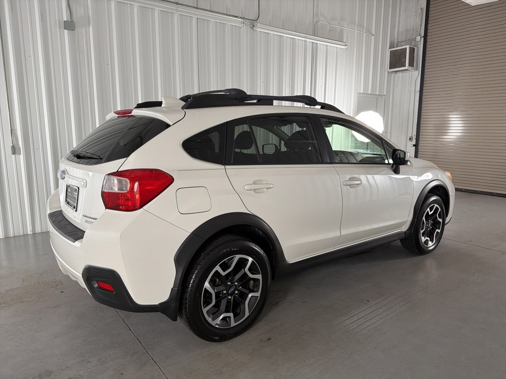 2017 Subaru Crosstrek 2.0i Premium photo 5
