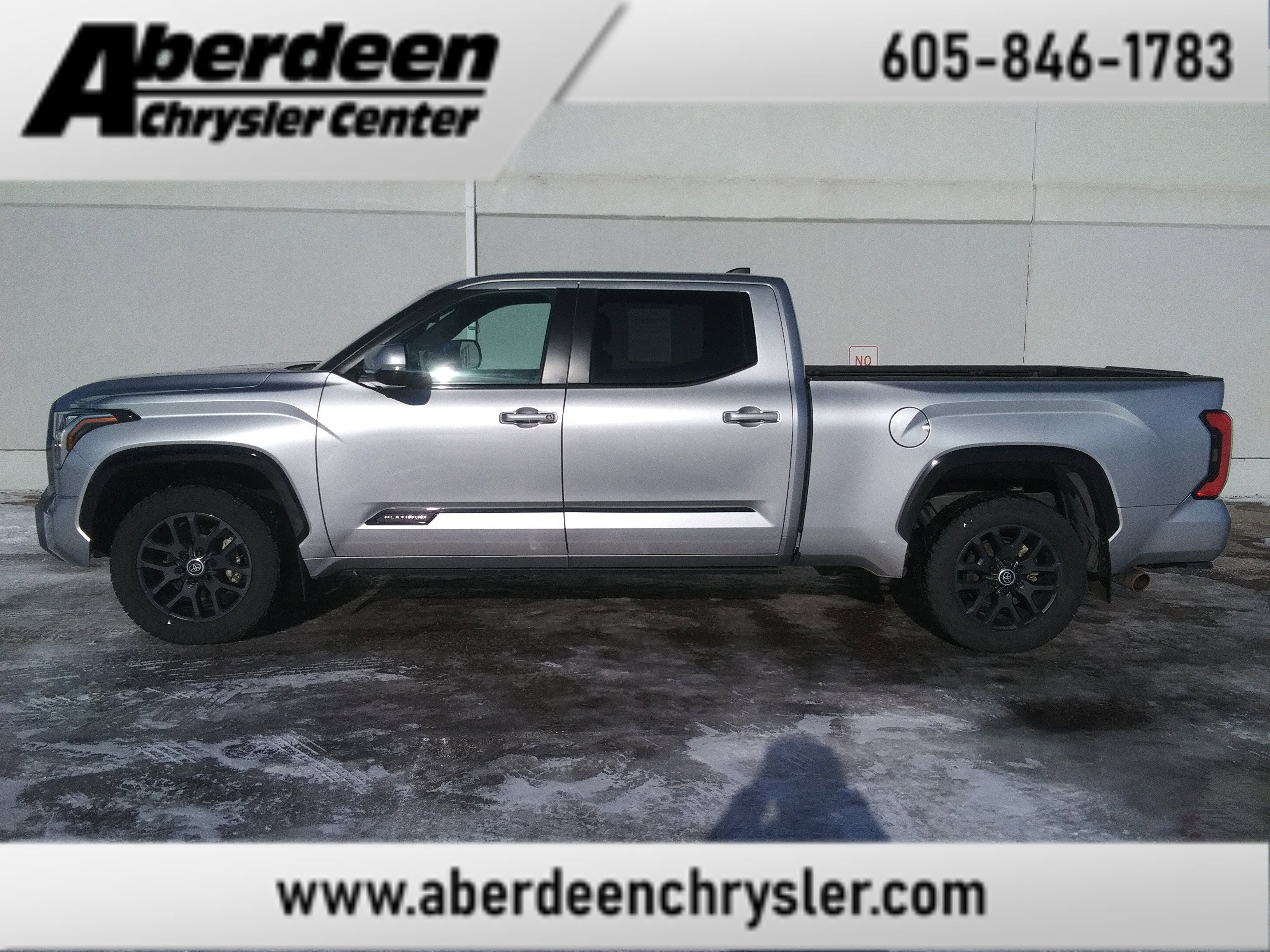 2024 Toyota Tundra Platinum's photo