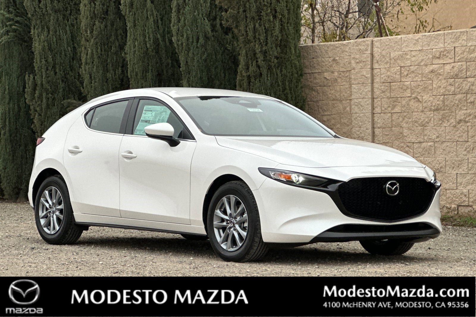 2026 Mazda Mazda3 S's photo