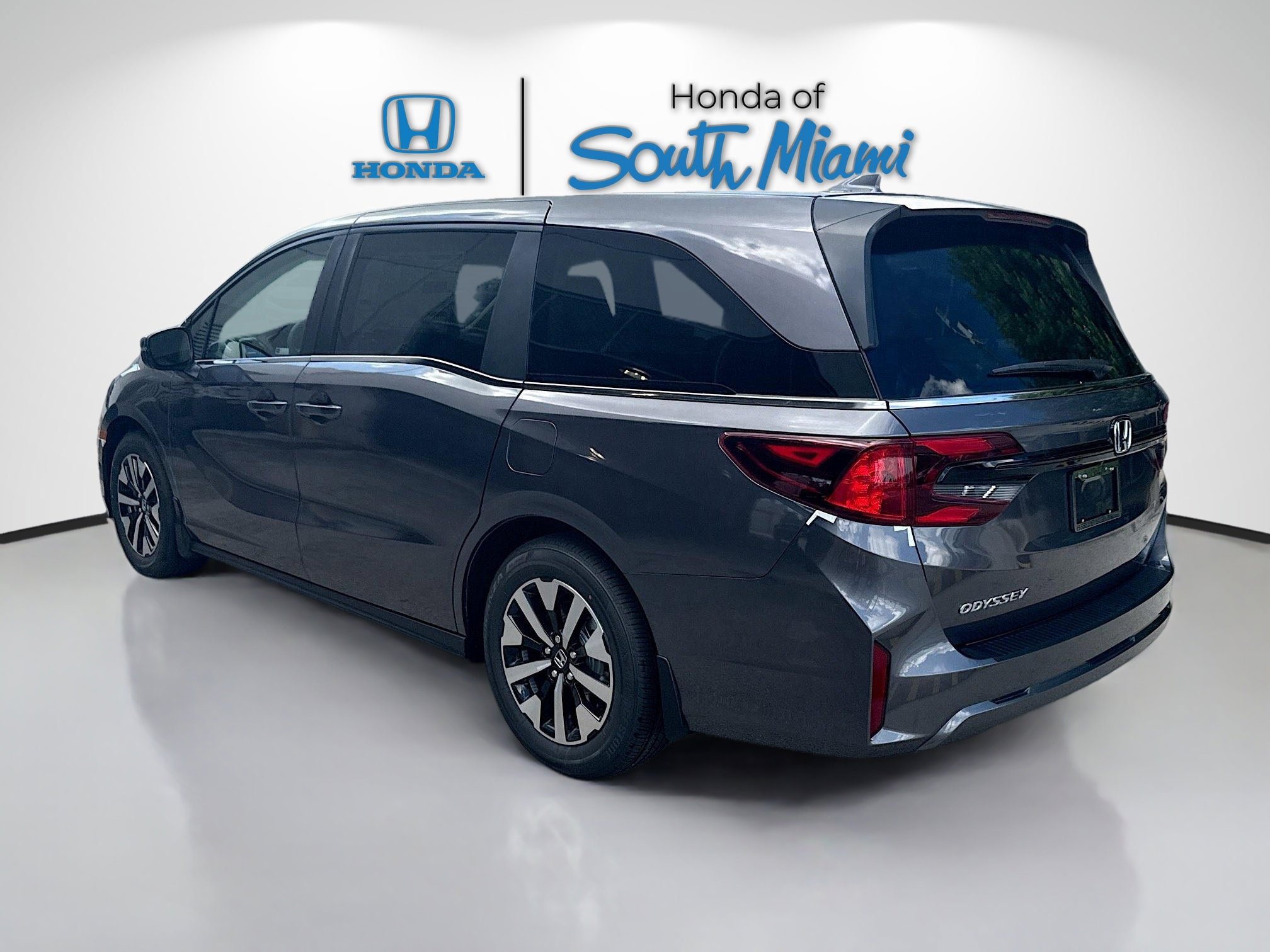 2026 Honda Odyssey EX-L photo 4