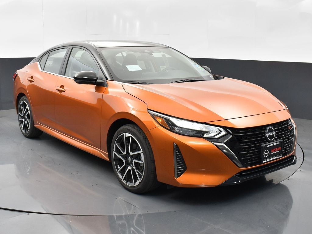 2025 Nissan Sentra SR's photo