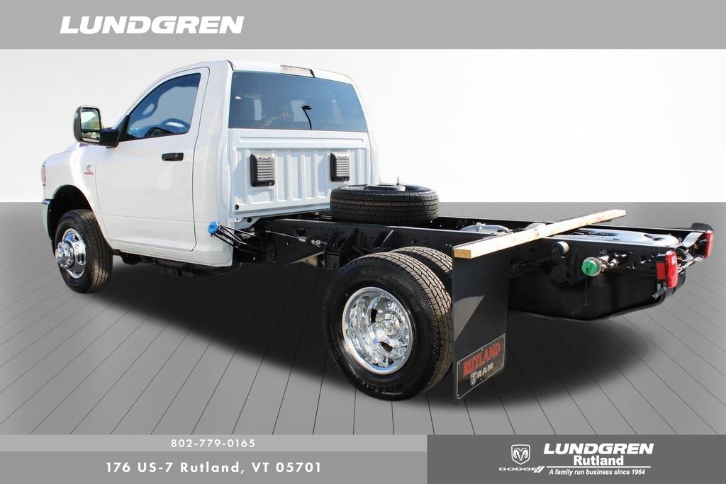 2024 Ram 3500 Tradesman photo 4