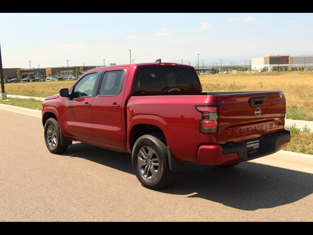 2025 Nissan Frontier SV photo 3