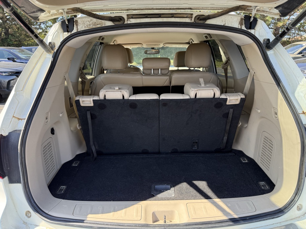 2017 Nissan Pathfinder SL photo 5