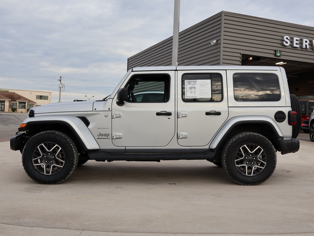 2024 Jeep Wrangler Sahara photo 2