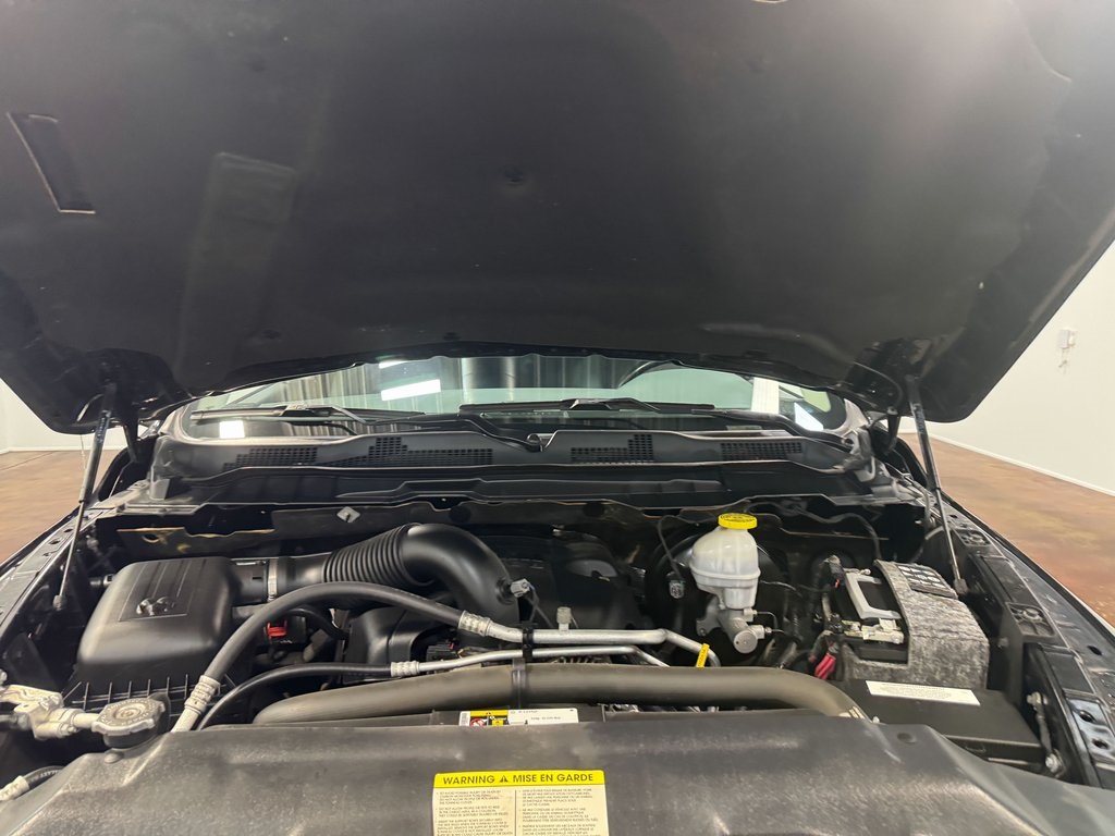 2019 Ram 1500 Classic SLT photo 16