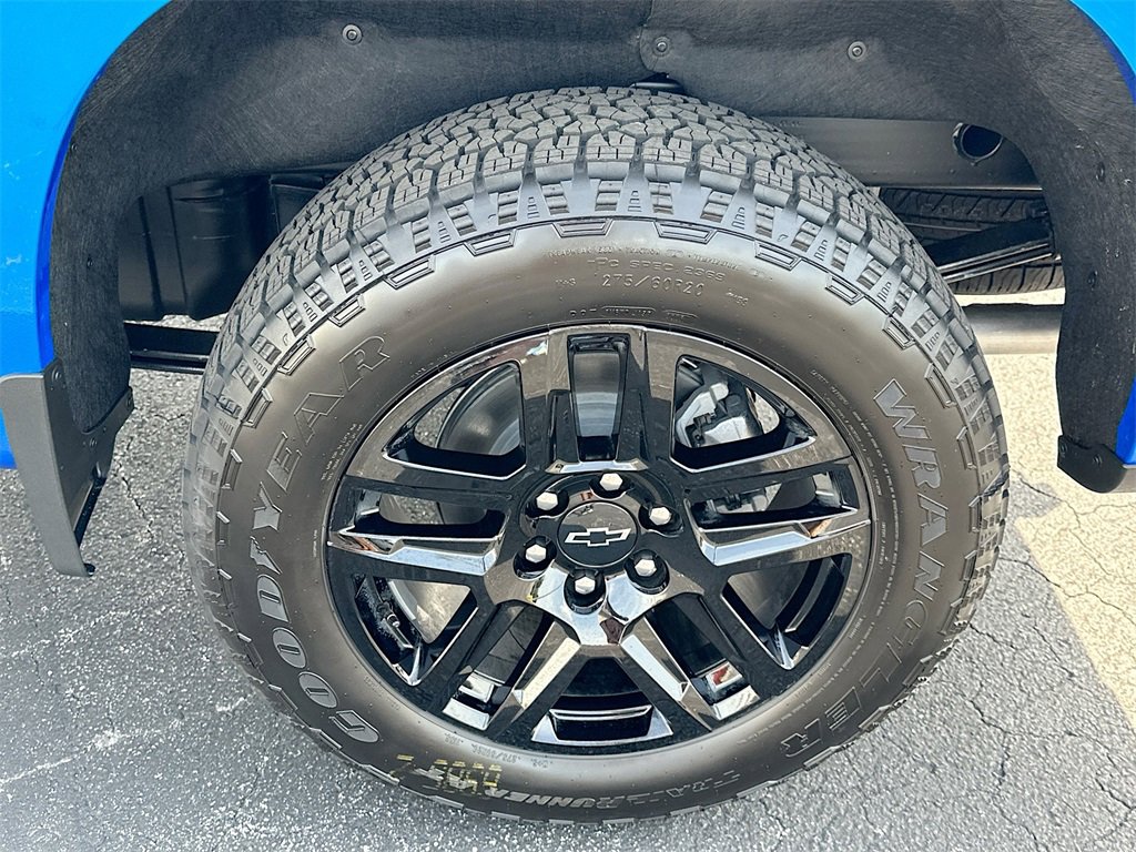2025 Chevrolet Silverado 1500 RST photo 19