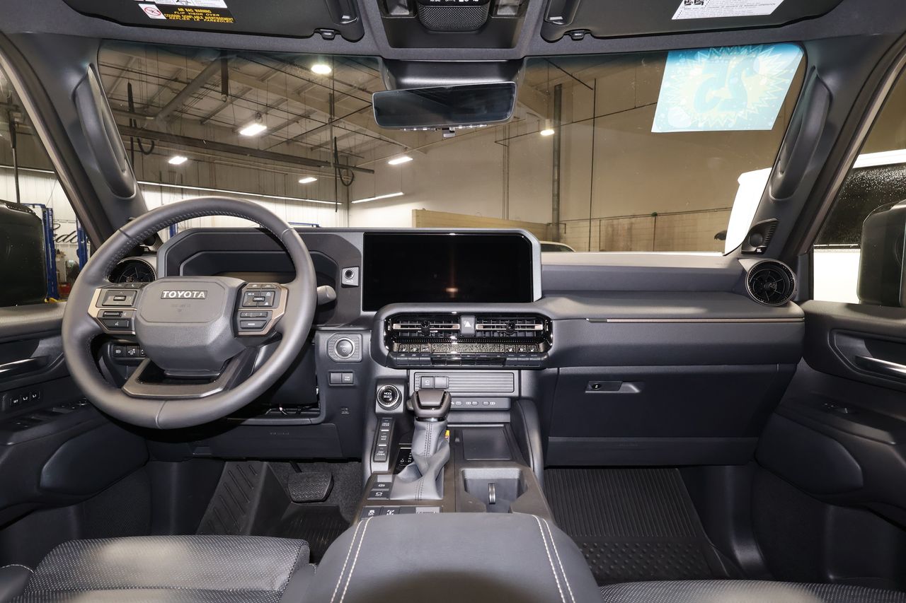 2025 Toyota Land Cruiser photo 29