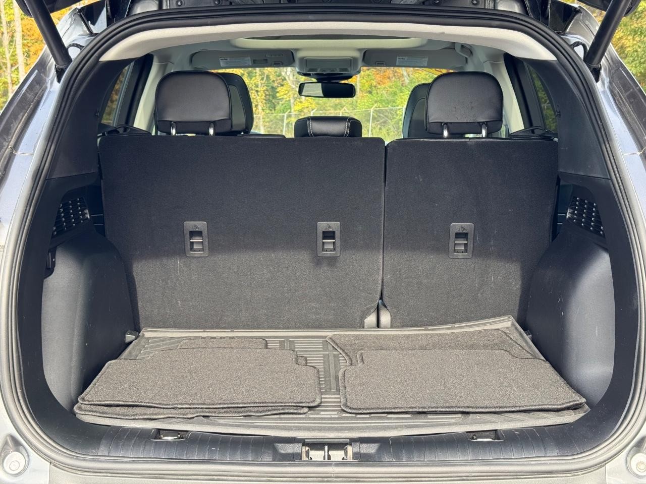 2022 Ford Escape Titanium photo 3