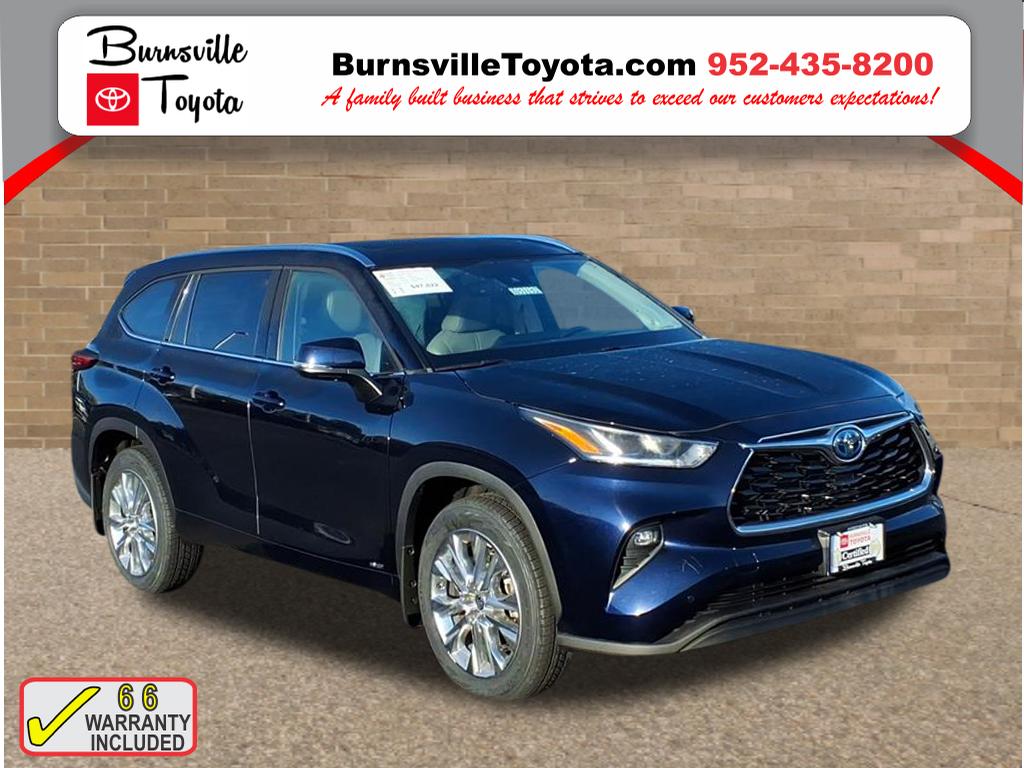 2023 Toyota Highlander Limited's photo
