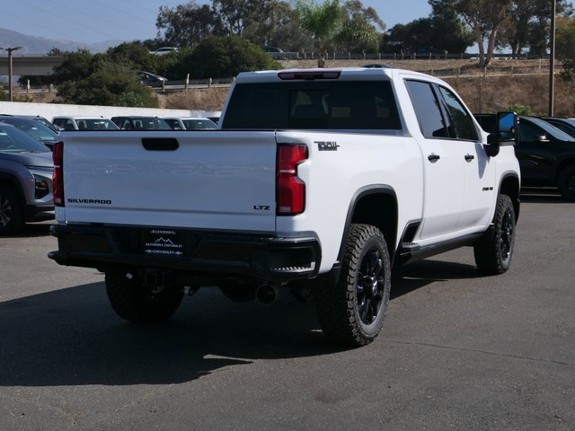2026 Chevrolet Silverado 2500HD LTZ photo 2