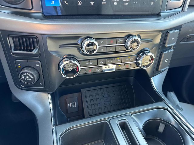 2025 Ford F-150 XLT photo 9