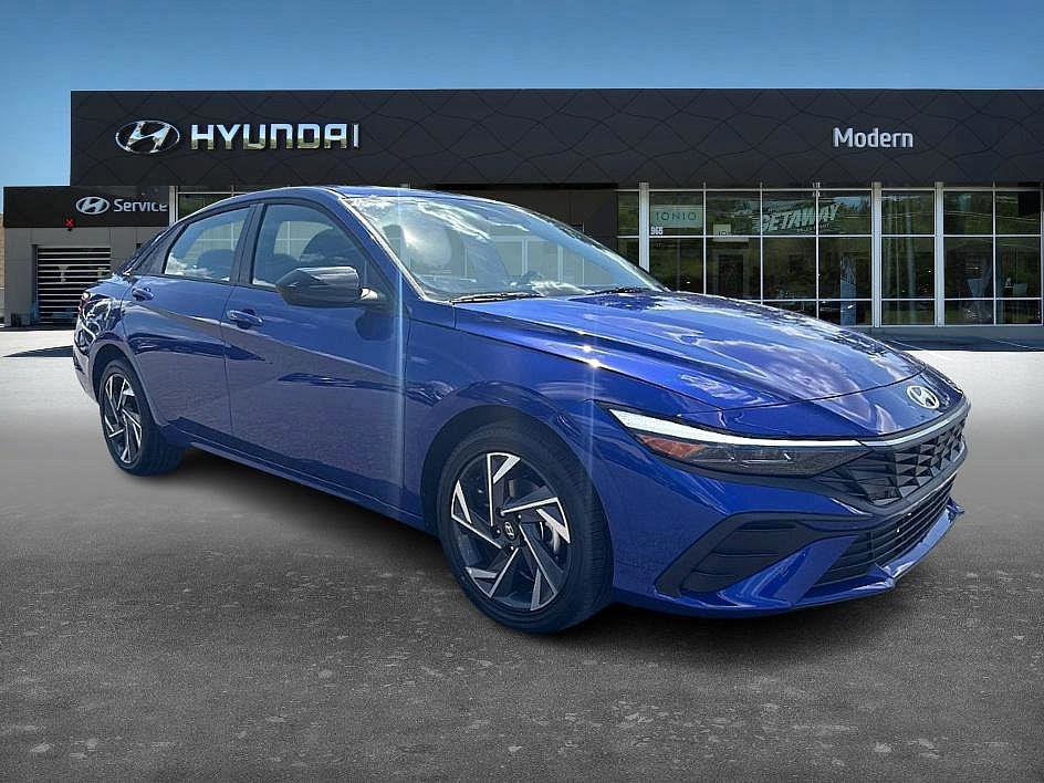 2025 Hyundai Elantra Hybrid SEL Sport photo 2