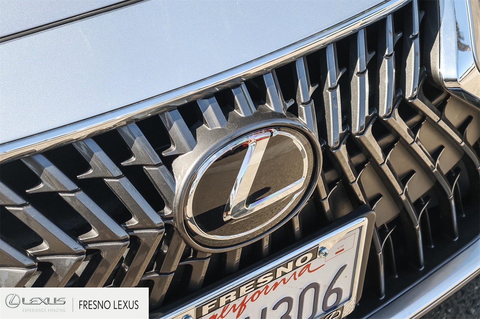 2025 Lexus ES 350 photo 11