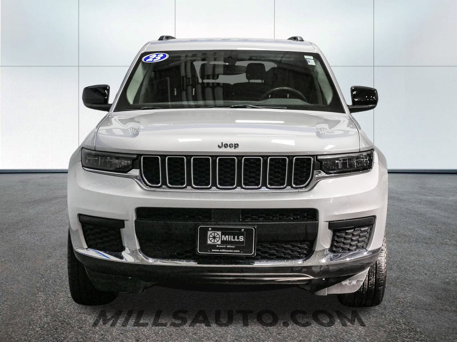 2023 Jeep Grand Cherokee Laredo Altitude photo 12