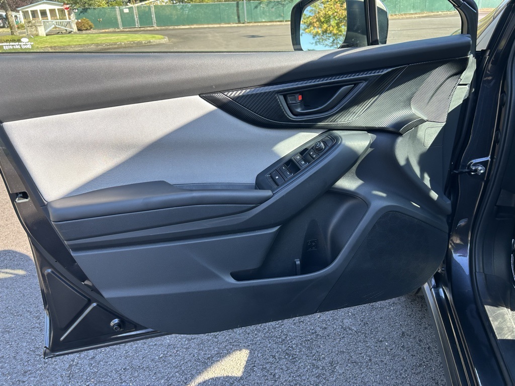 2019 Subaru Crosstrek 2.0i Premium photo 10