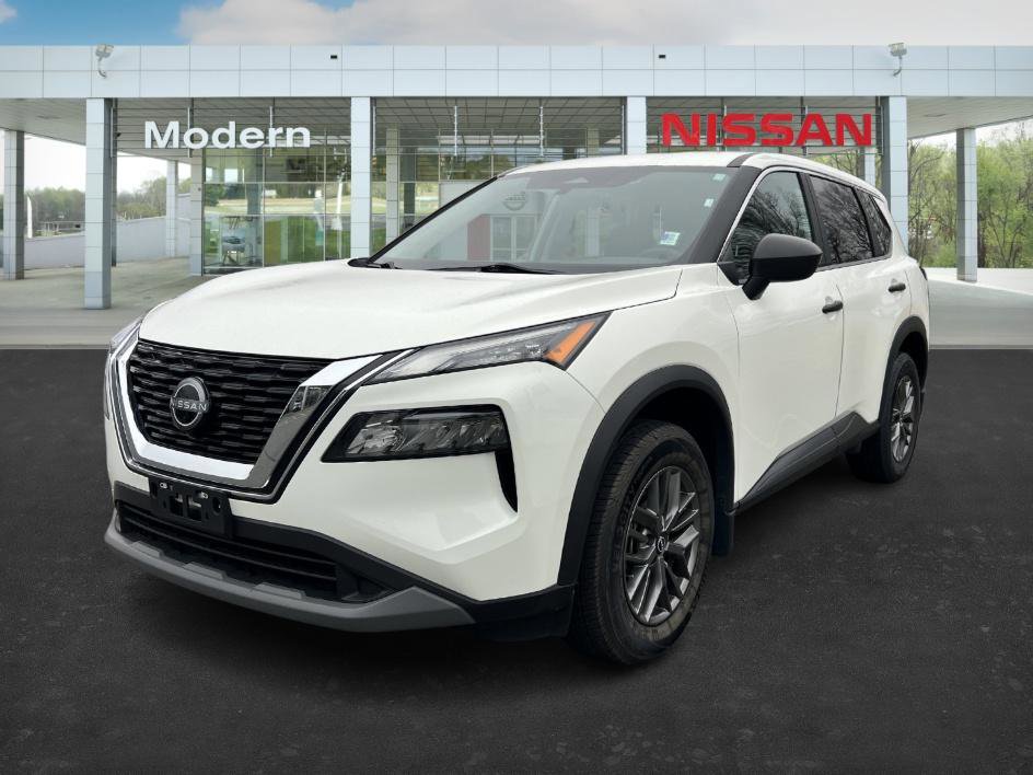 2023 Nissan Rogue S's photo