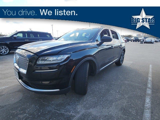 2023 Lincoln Nautilus Standard photo 2