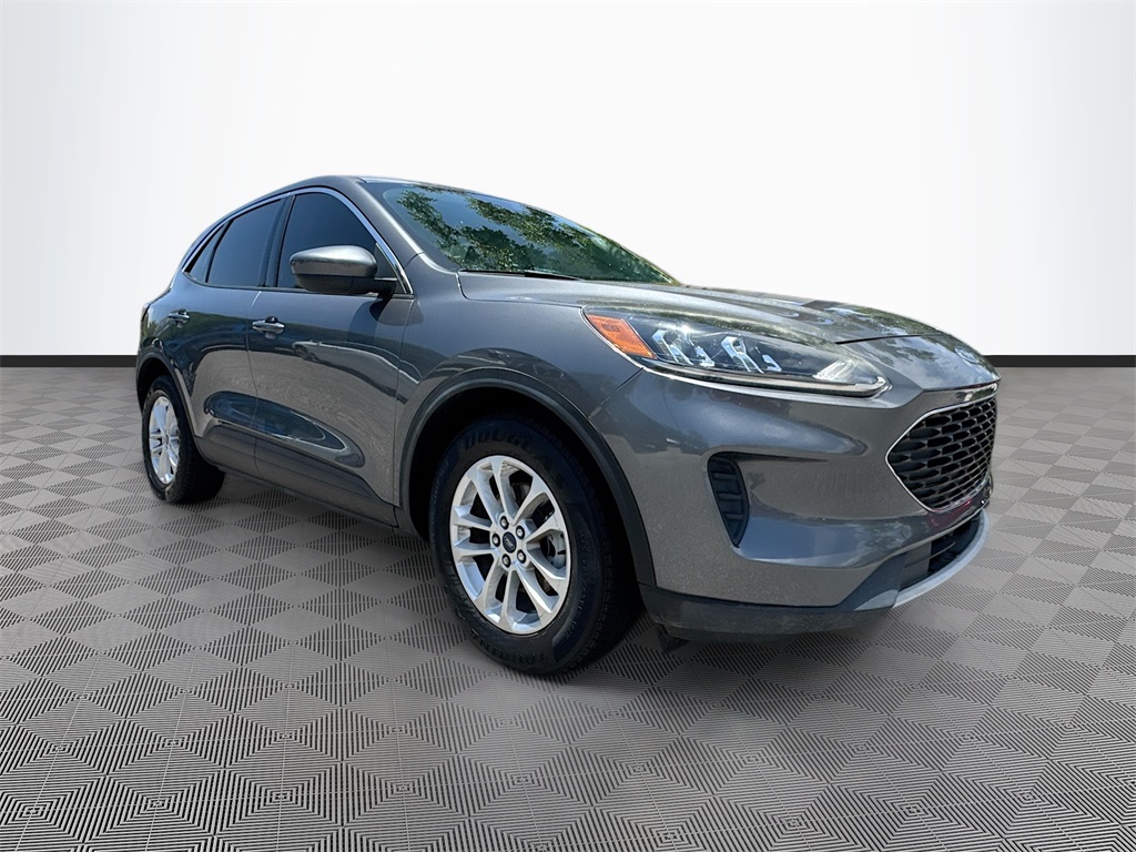 2021 Ford Escape SE photo 3