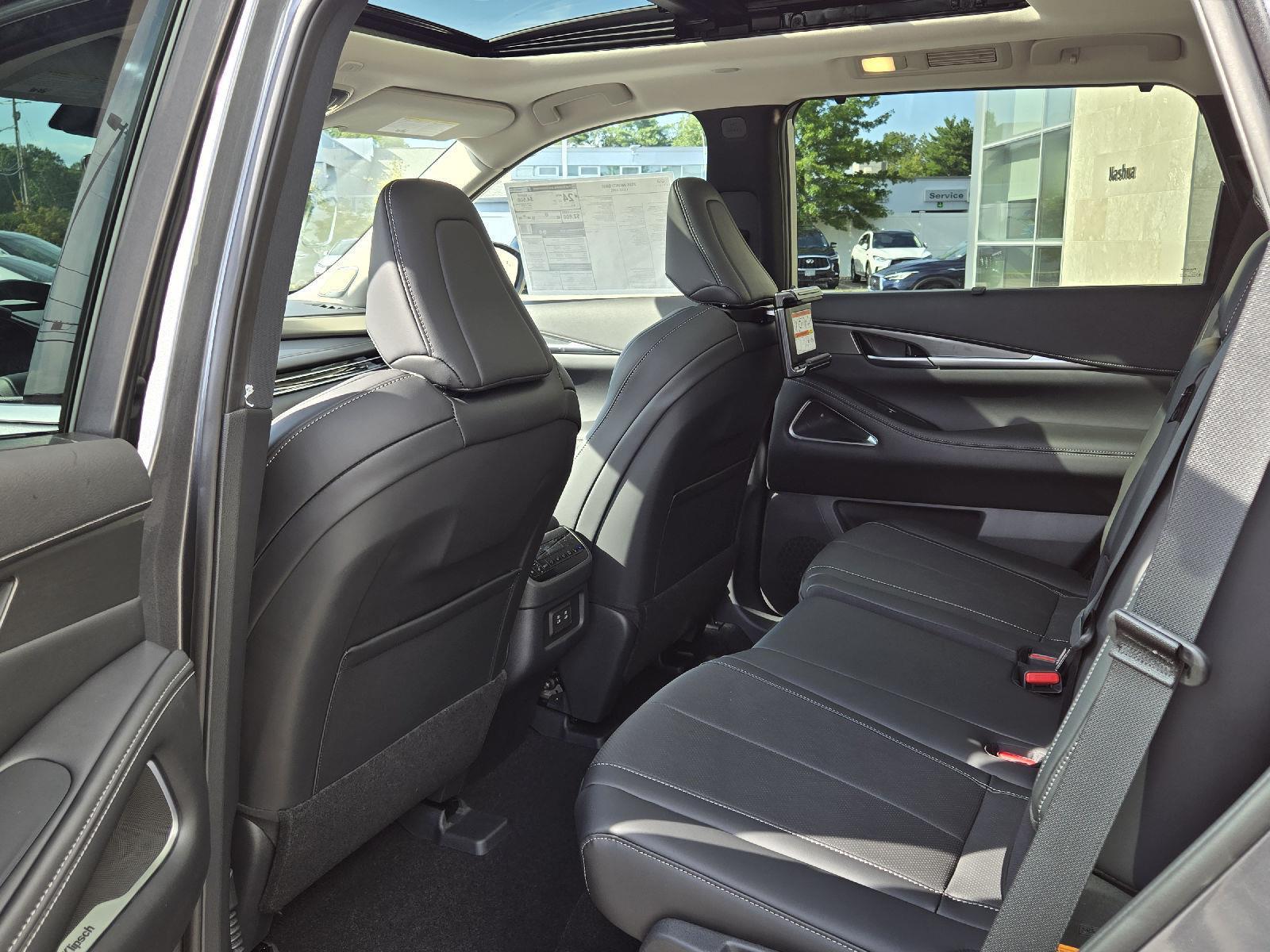 2026 Infiniti QX60 Luxe AWD photo 21