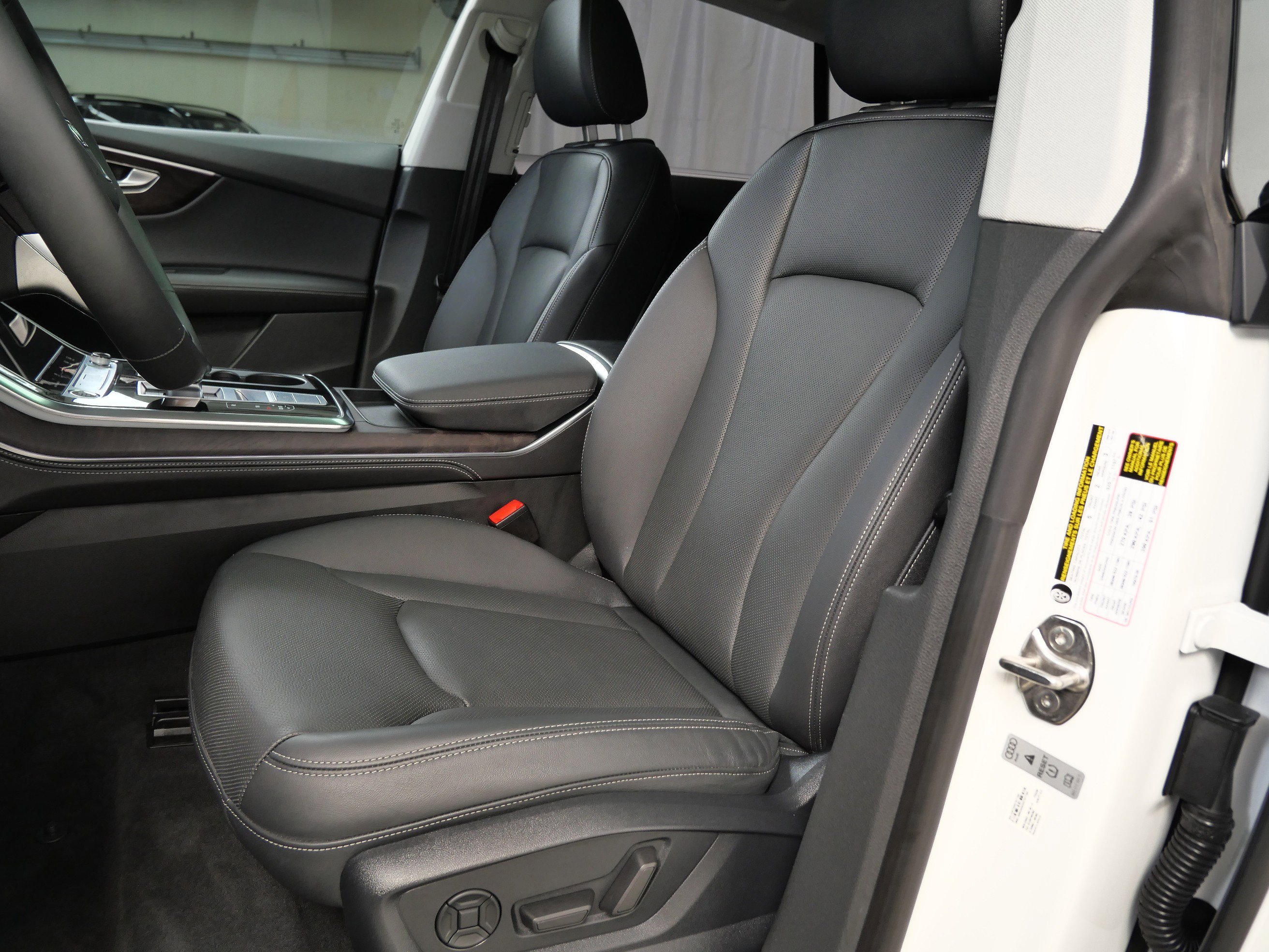 2023 Audi Q8 line Prestige photo 2
