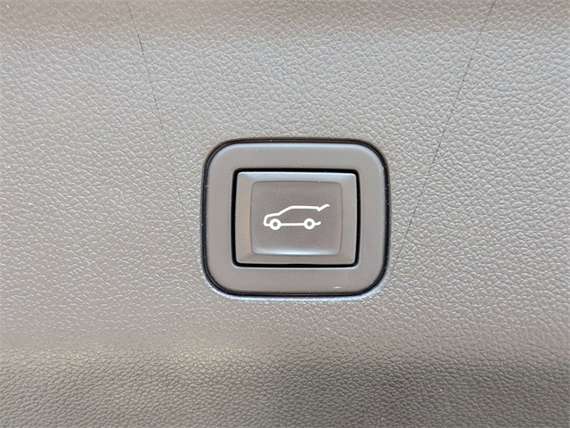2023 Chevrolet Tahoe LT photo 14