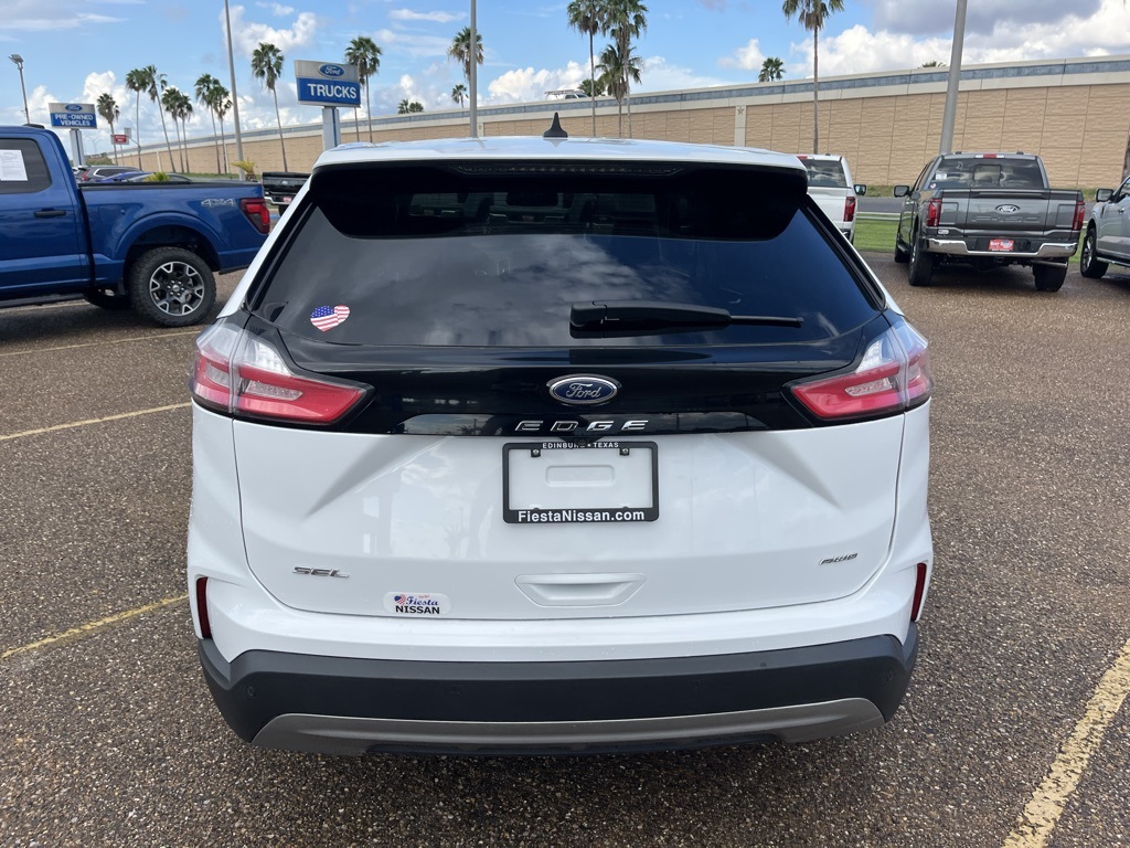 2024 Ford Edge SEL photo 4