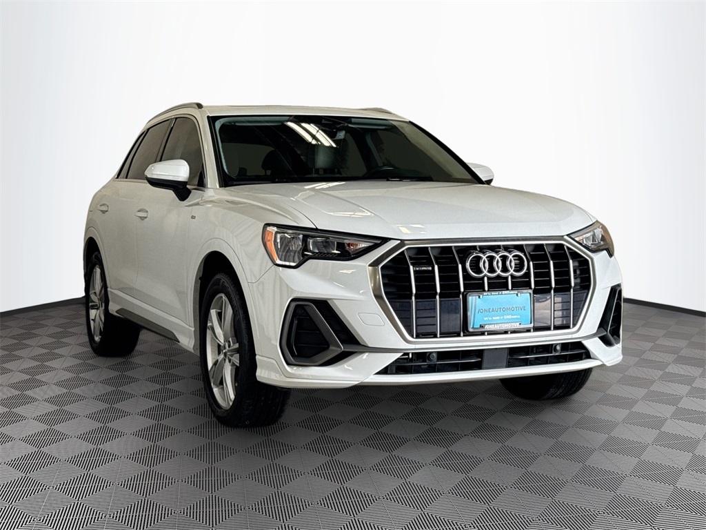 2021 Audi Q3 Premium S line photo 3