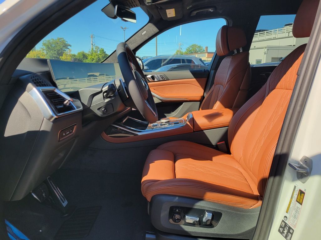 2026 Bmw X7 M60i photo 17