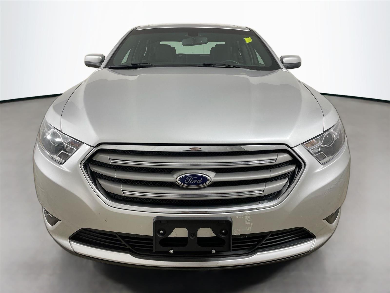 Used 2015 Ford Taurus SEL with VIN 1FAHP2E85FG194121 for sale in La Crosse, WI