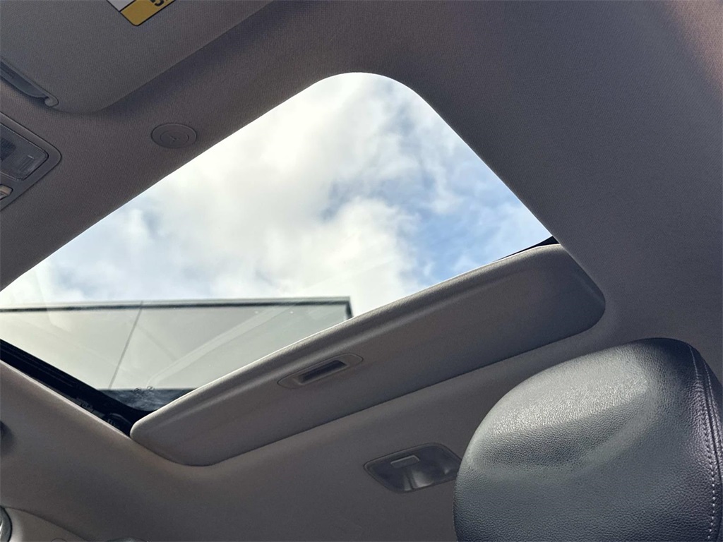 2011 Hyundai Elantra Limited photo 4