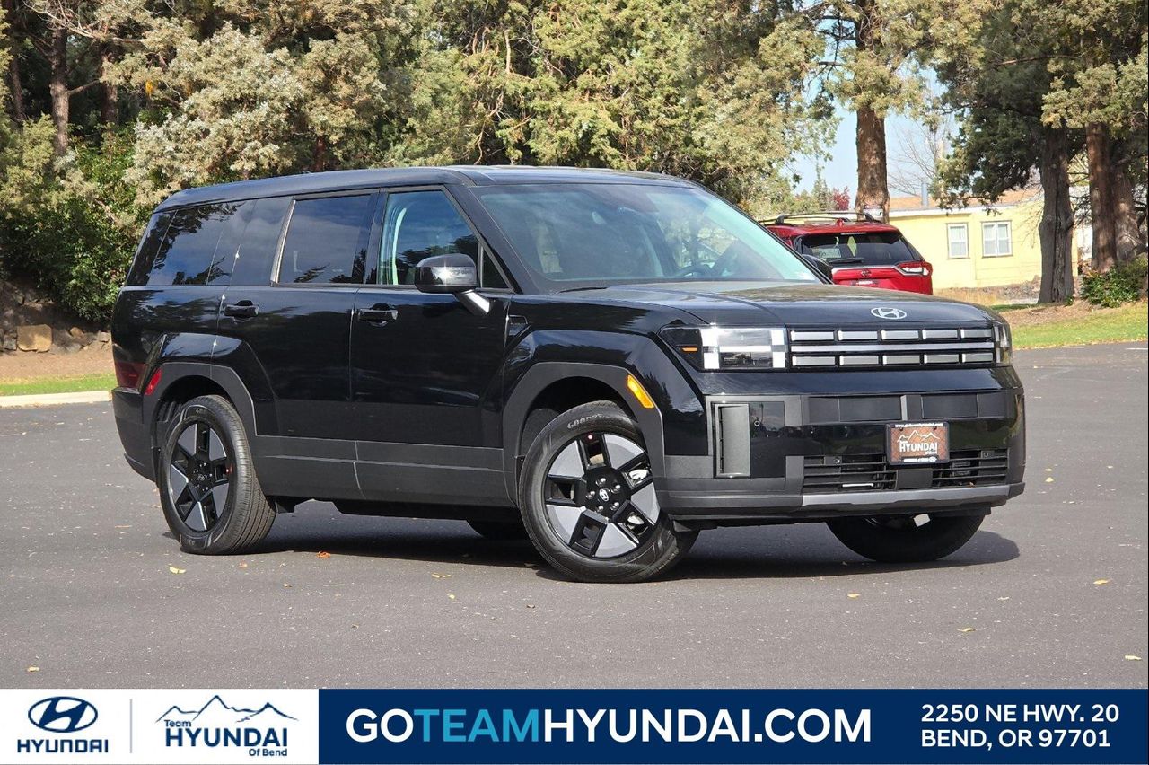 2026 Hyundai Santa Fe SE's photo