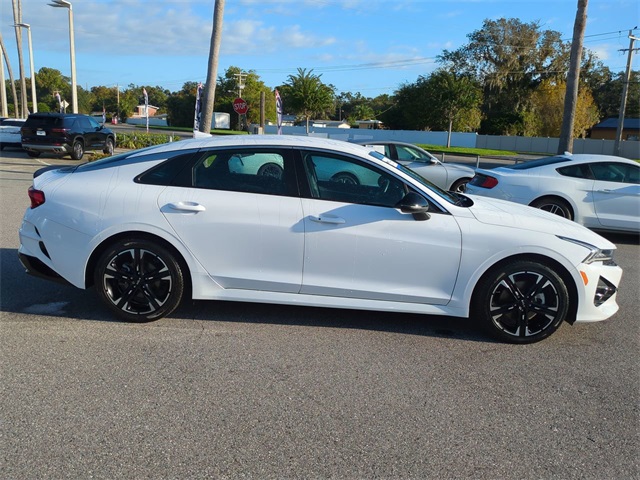2022 Kia K5 GT-Line photo 2