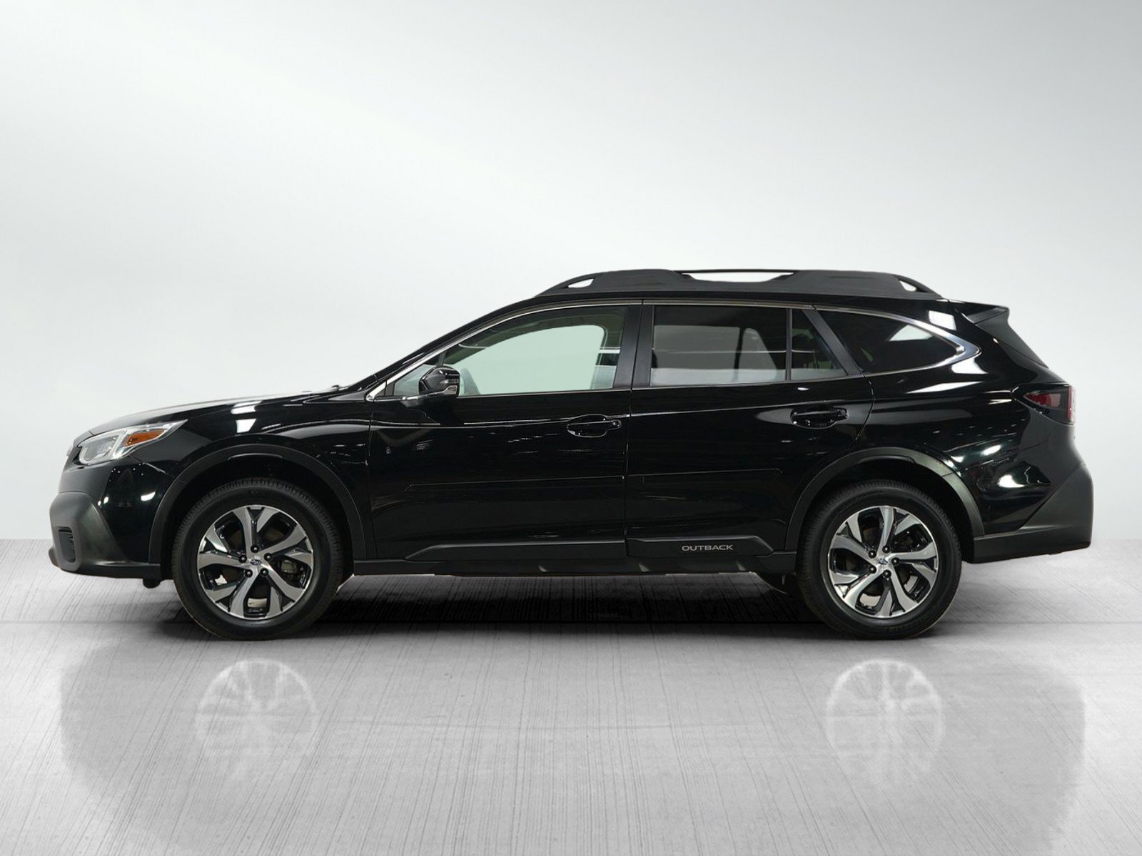 Used 2022 Subaru Outback Limited with VIN 4S4BTAMC4N3125644 for sale in Burnsville, Minnesota