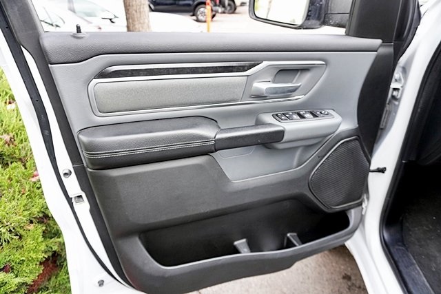 Used 2022 White Ram Big Horn/Lone Star image 21