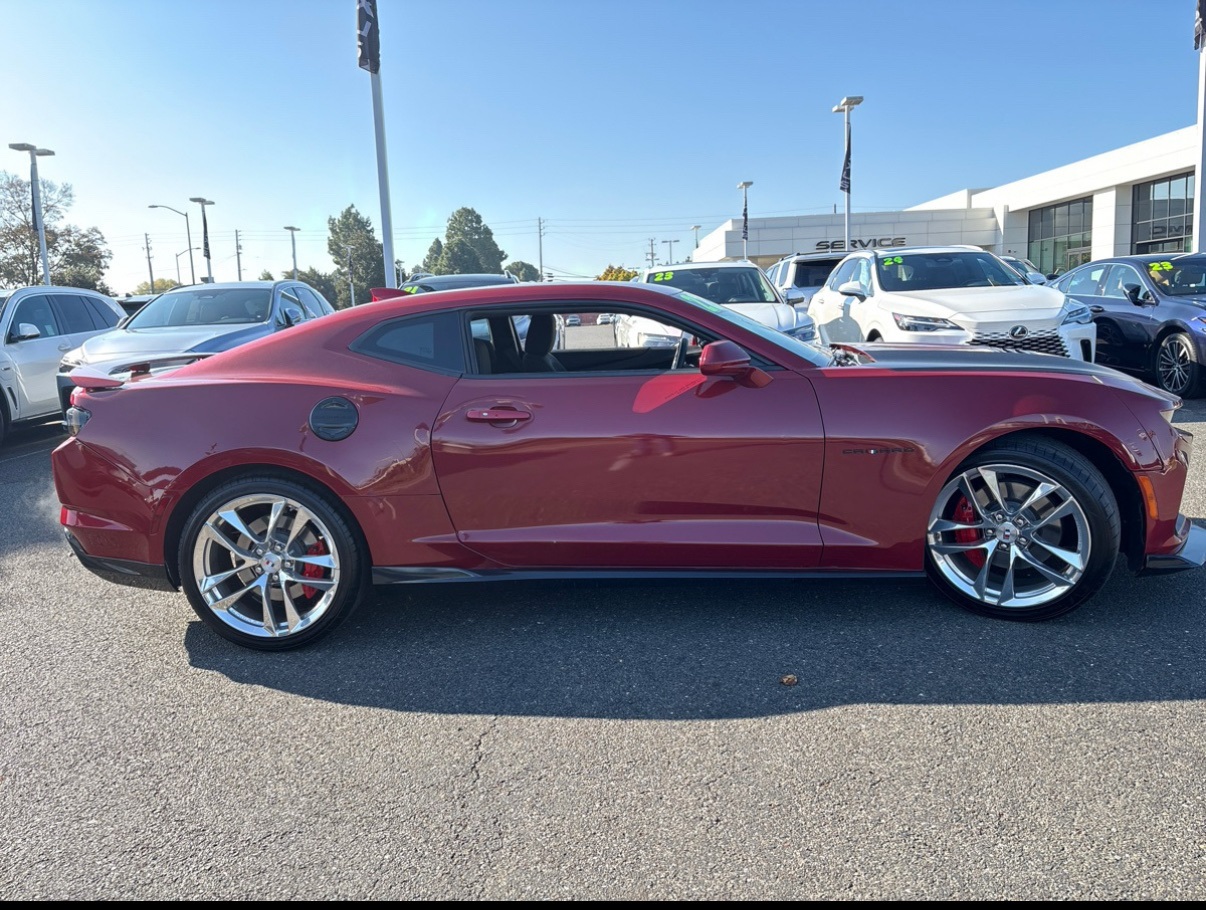 2022 Chevrolet Camaro SS photo 2