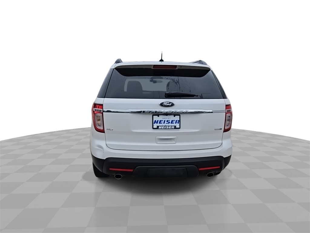 2015 Ford Explorer XLT photo 7