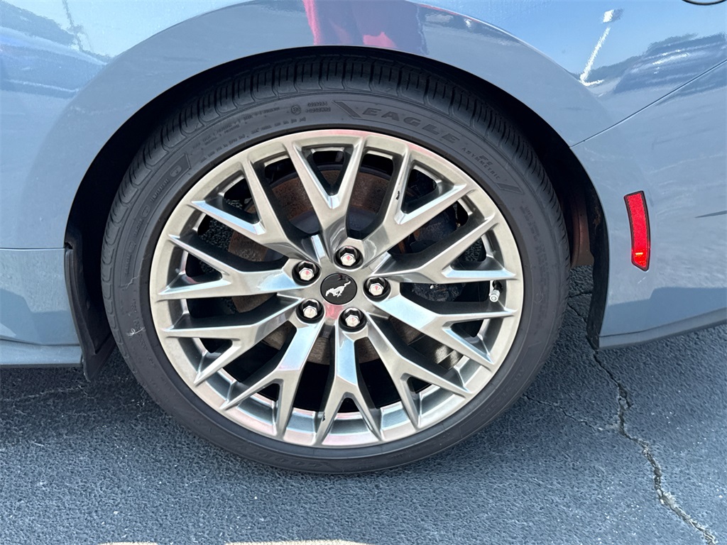 2024 Ford Mustang GT Premium photo 18