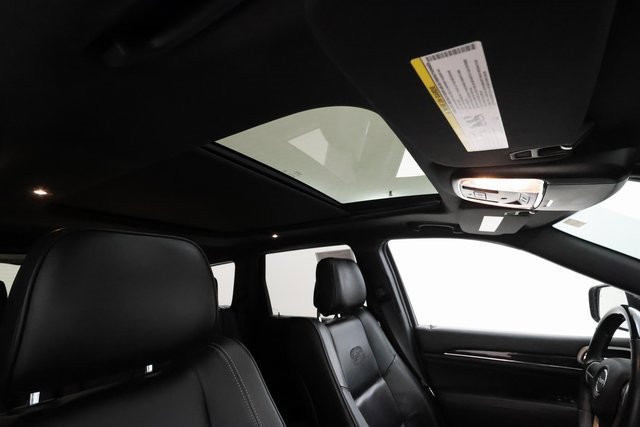 2016 Jeep Grand Cherokee Overland photo 25