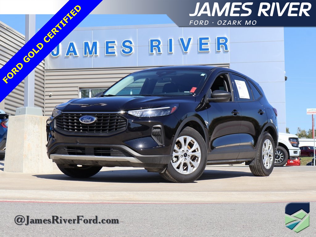 2025 Ford Escape Active's photo