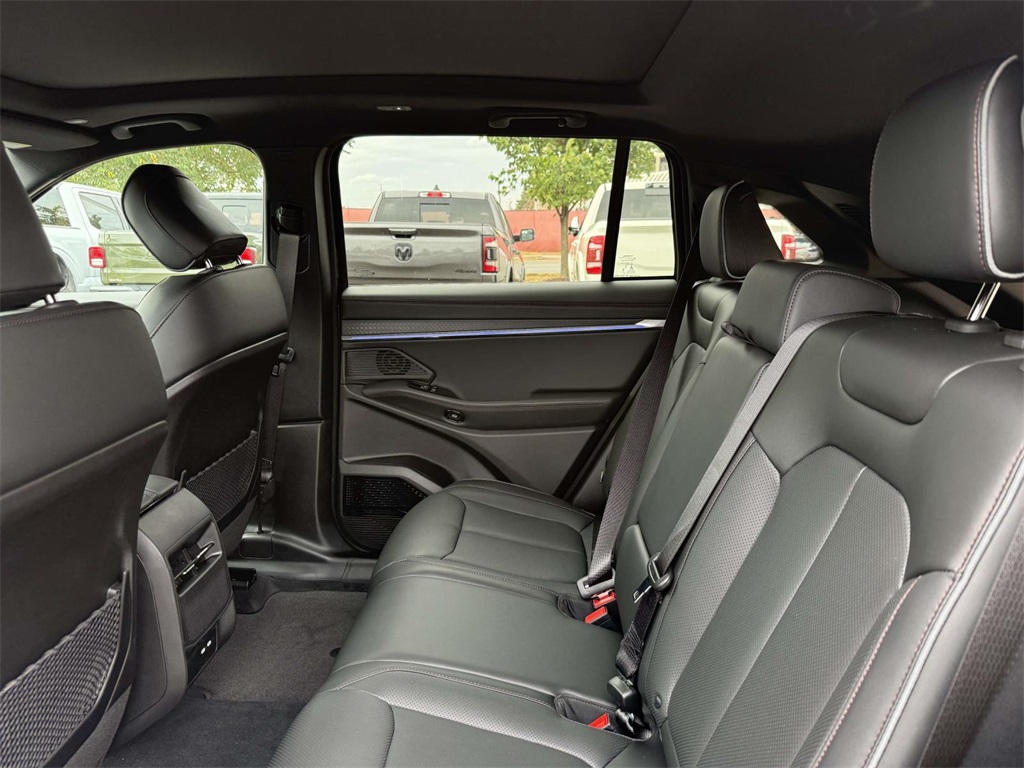 2025 Jeep Wagoneer S Limited photo 11