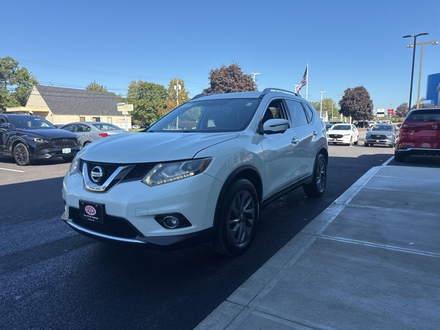 2016 Nissan Rogue SL photo 3
