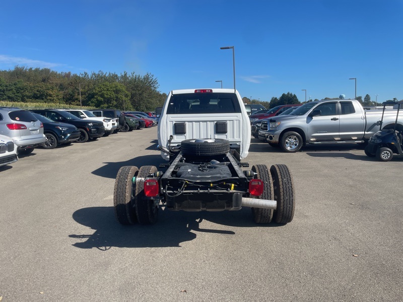 2026 Ram 5500 Tradesman photo 4