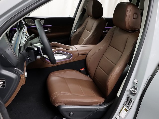 2026 Mercedes Benz GLS 450 4MATIC photo 10