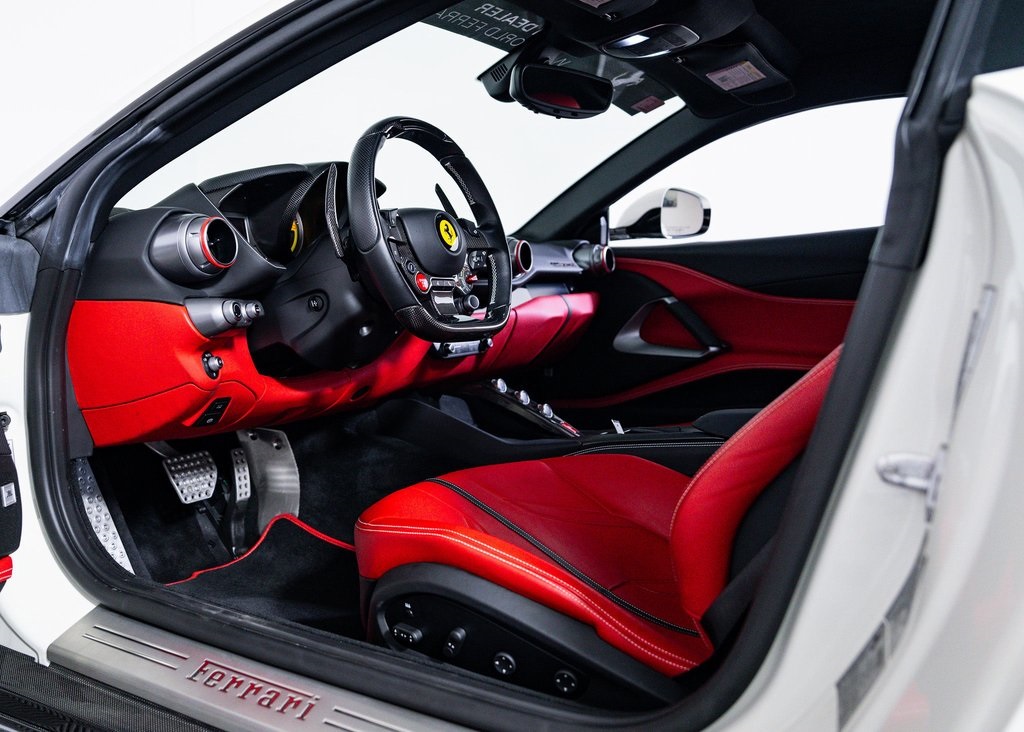 Certified Used 2018 Bianco Avus Ferrari Base image 15