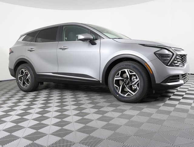 2025 Kia Sportage LX photo 3