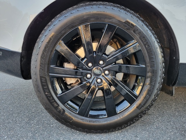 2023 Land Rover Range Rover SE photo 21